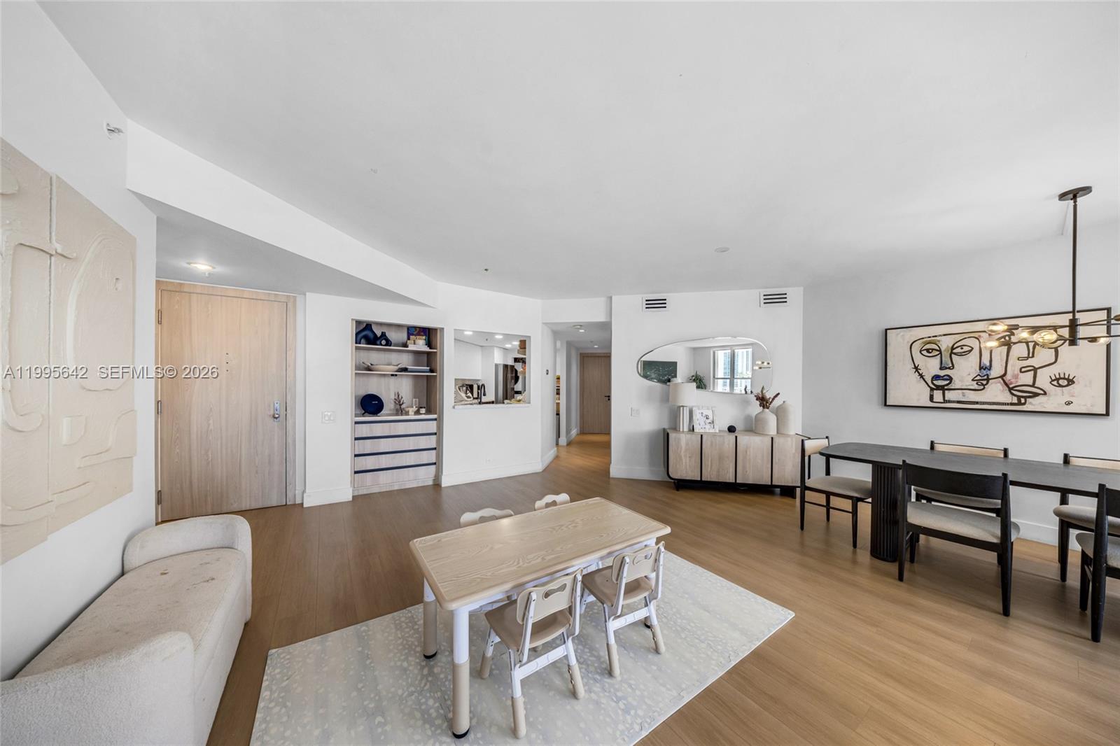 701 Brickell Key Blvd #1112, Miami FL 33131