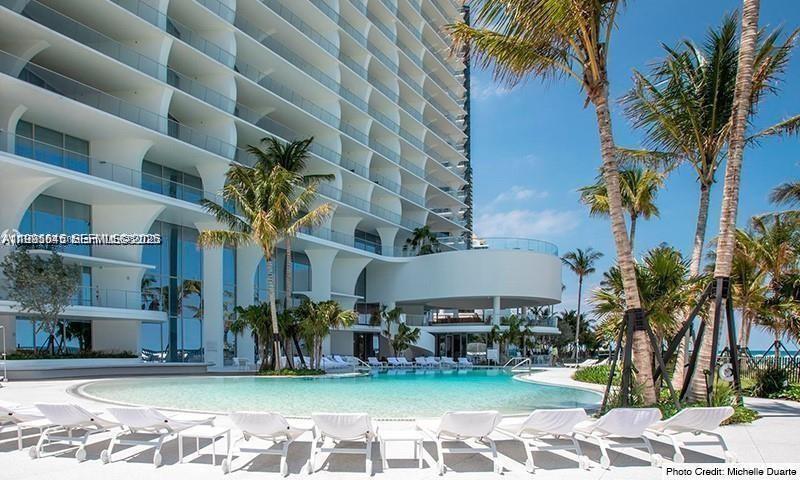 16901 Collins Ave #904, Sunny Isles Beach FL 33160