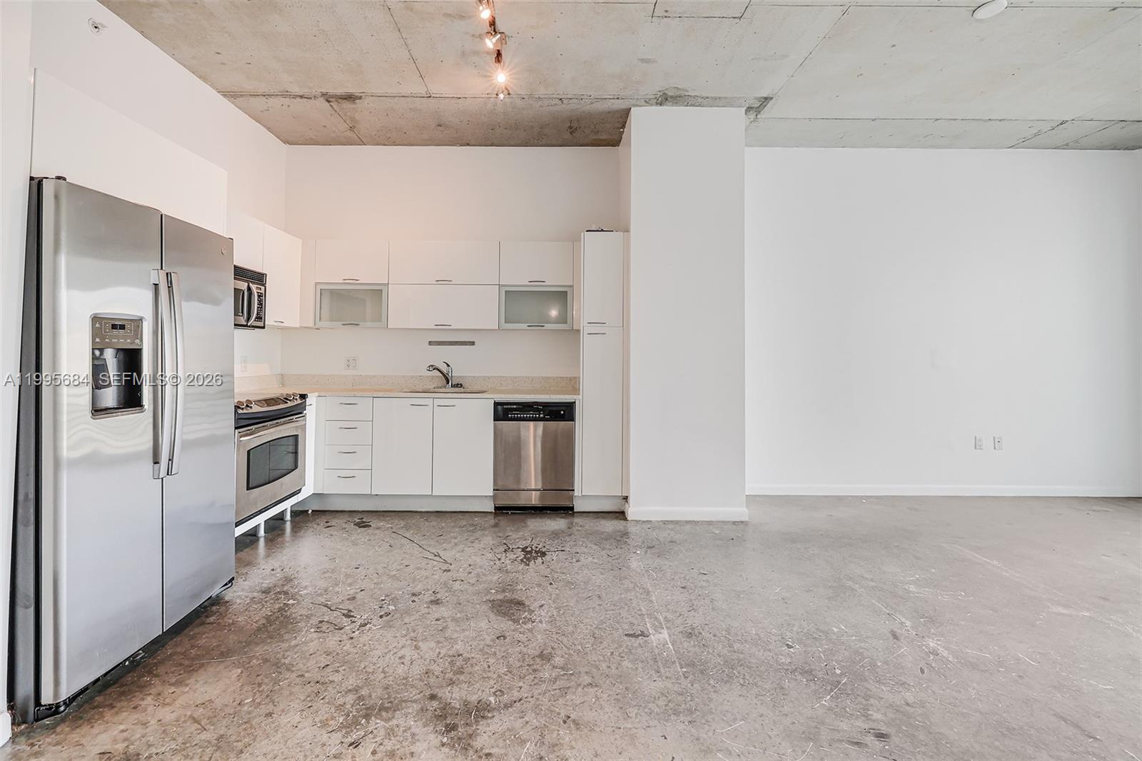 133 NE 2nd Ave #611, Miami FL 33132