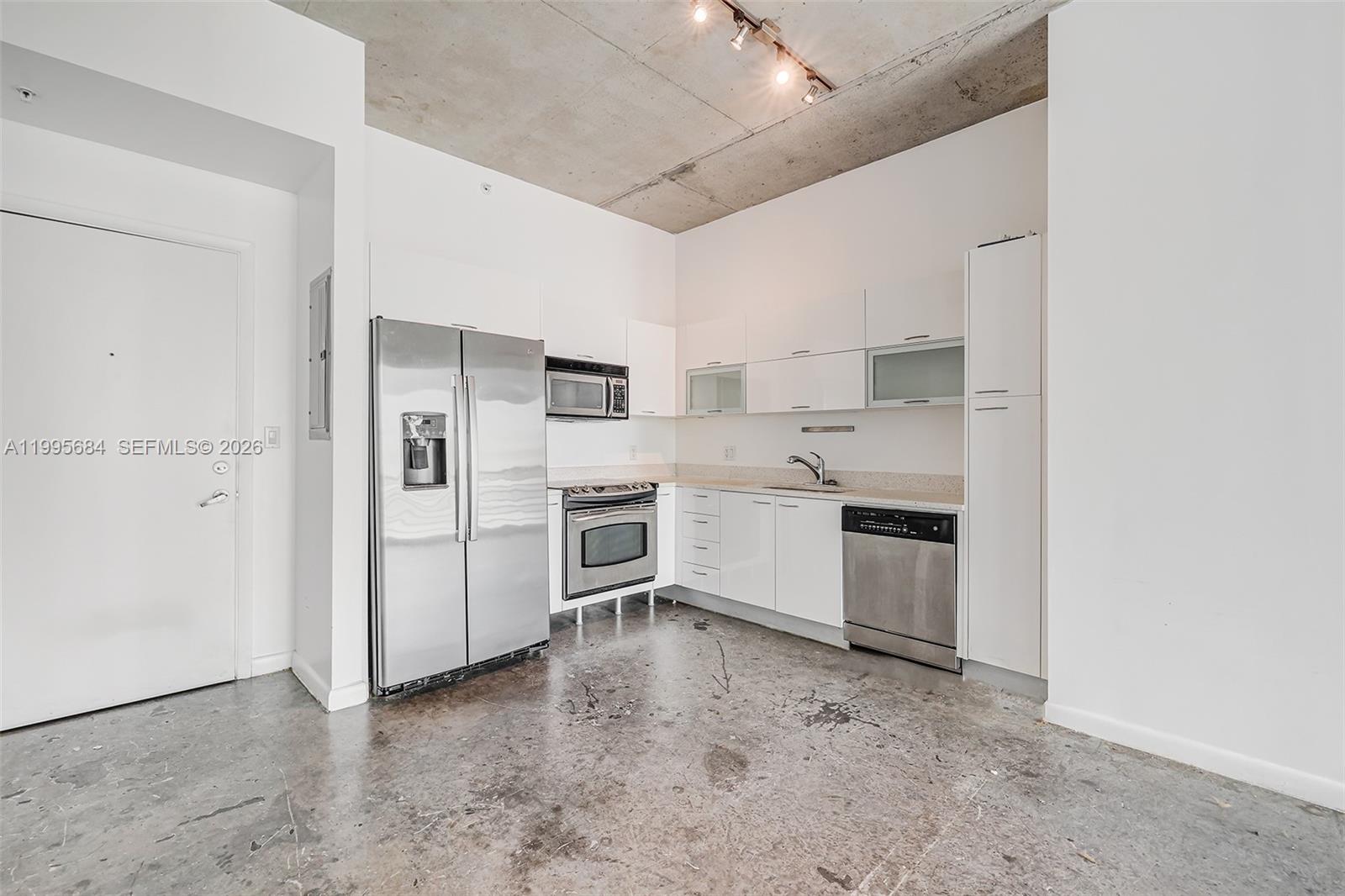 133 NE 2nd Ave #611, Miami FL 33132