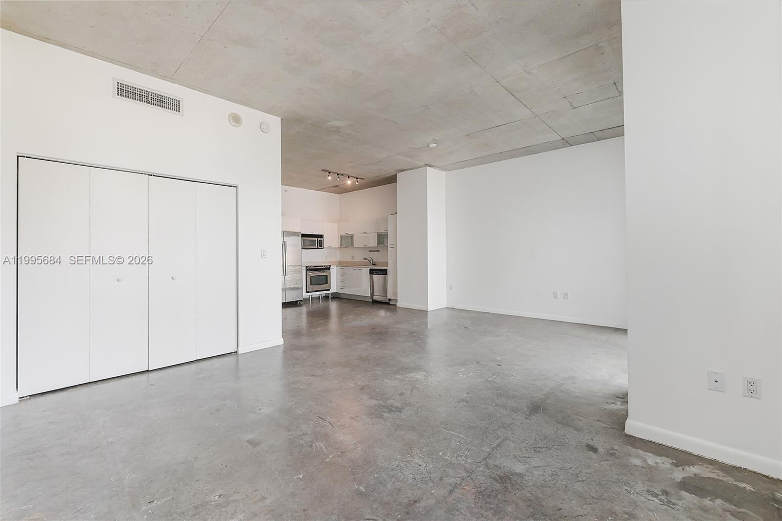 133 NE 2nd Ave #611, Miami FL 33132