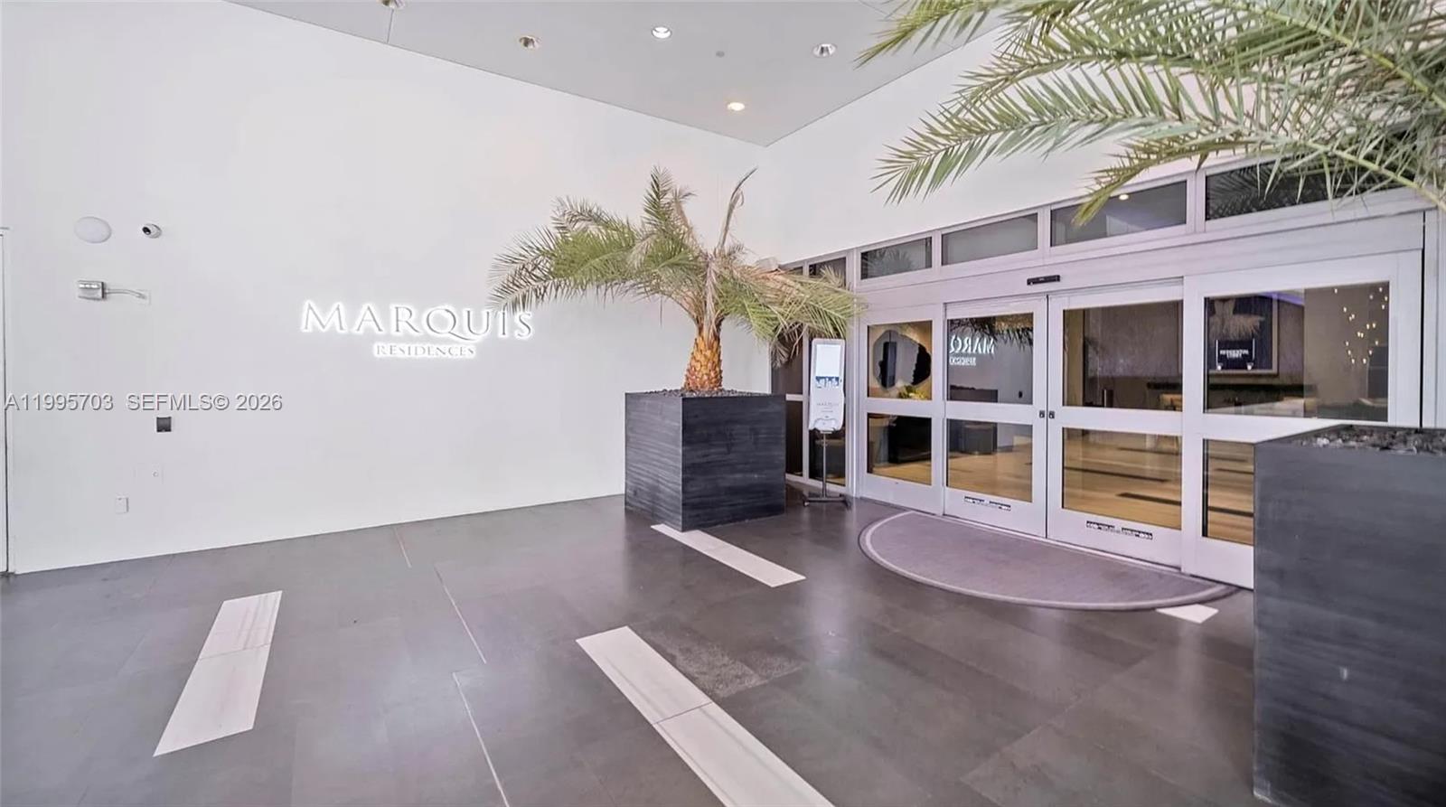1100 Biscayne Blvd #2902, Miami FL 33132
