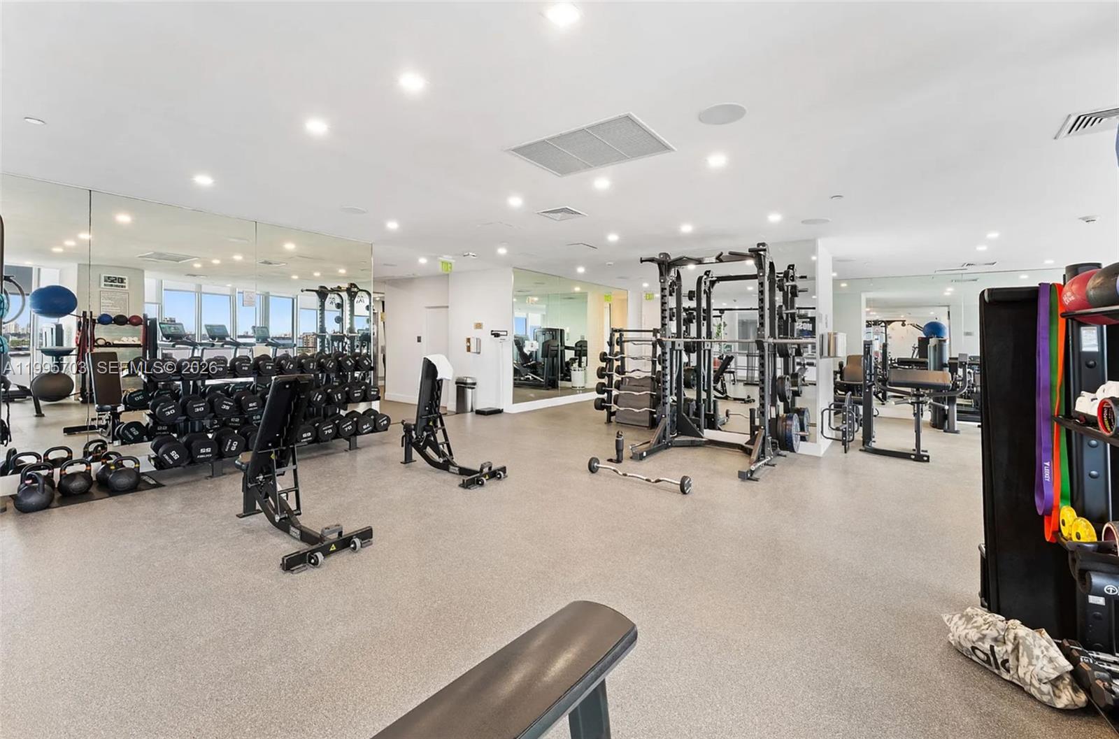 1100 Biscayne Blvd #2902, Miami FL 33132