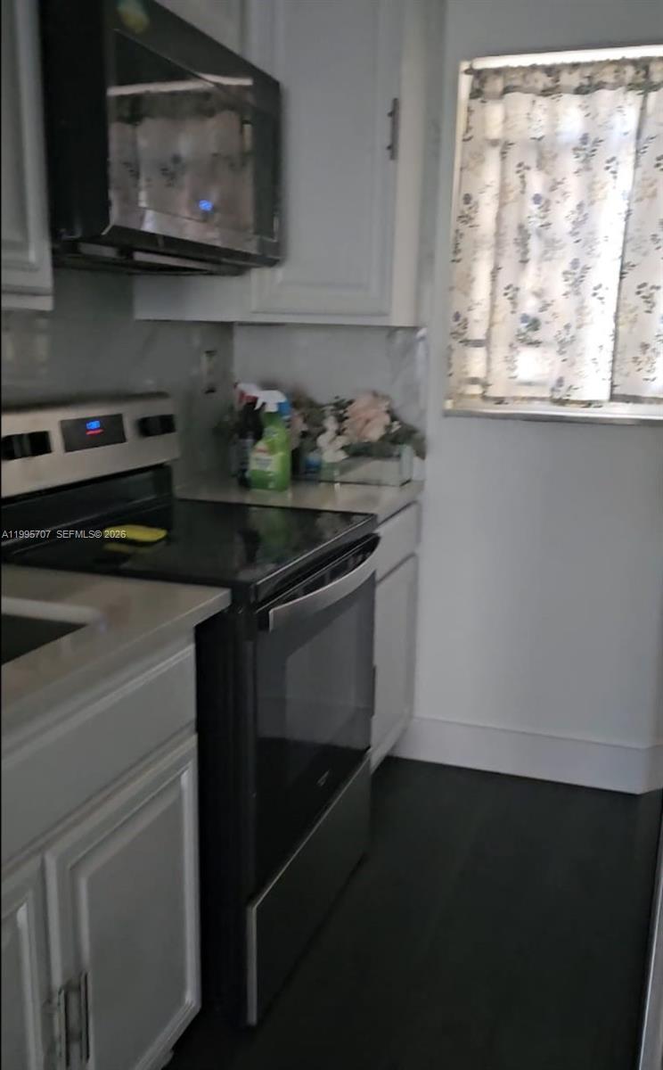 6055 W 19th Ave #209, Hialeah FL 33012
