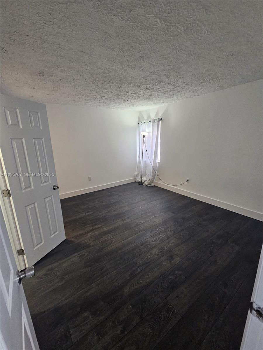 6055 W 19th Ave #209, Hialeah FL 33012