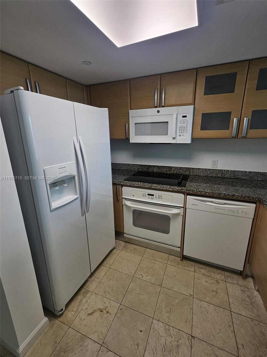 2101 Brickell Ave #2111, Miami FL 33129