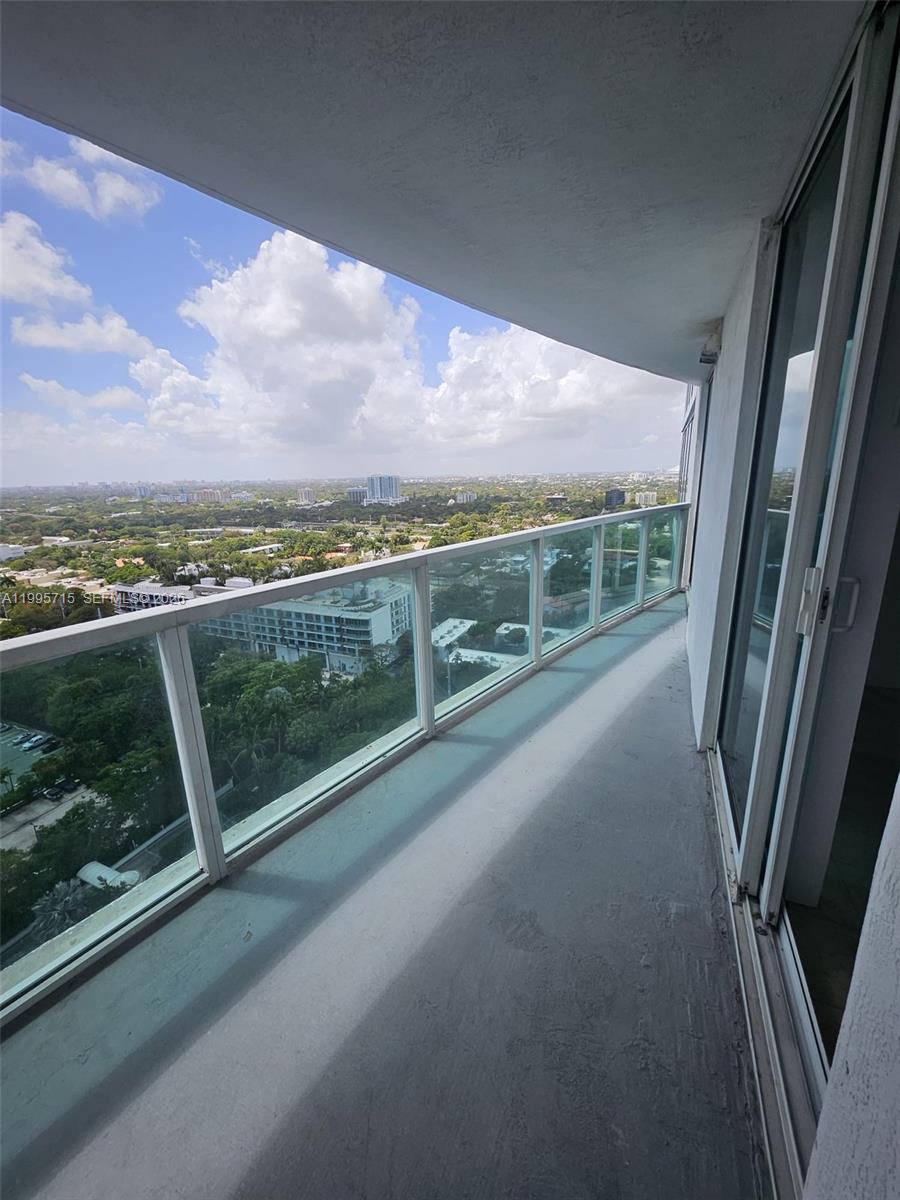 2101 Brickell Ave #2111, Miami FL 33129