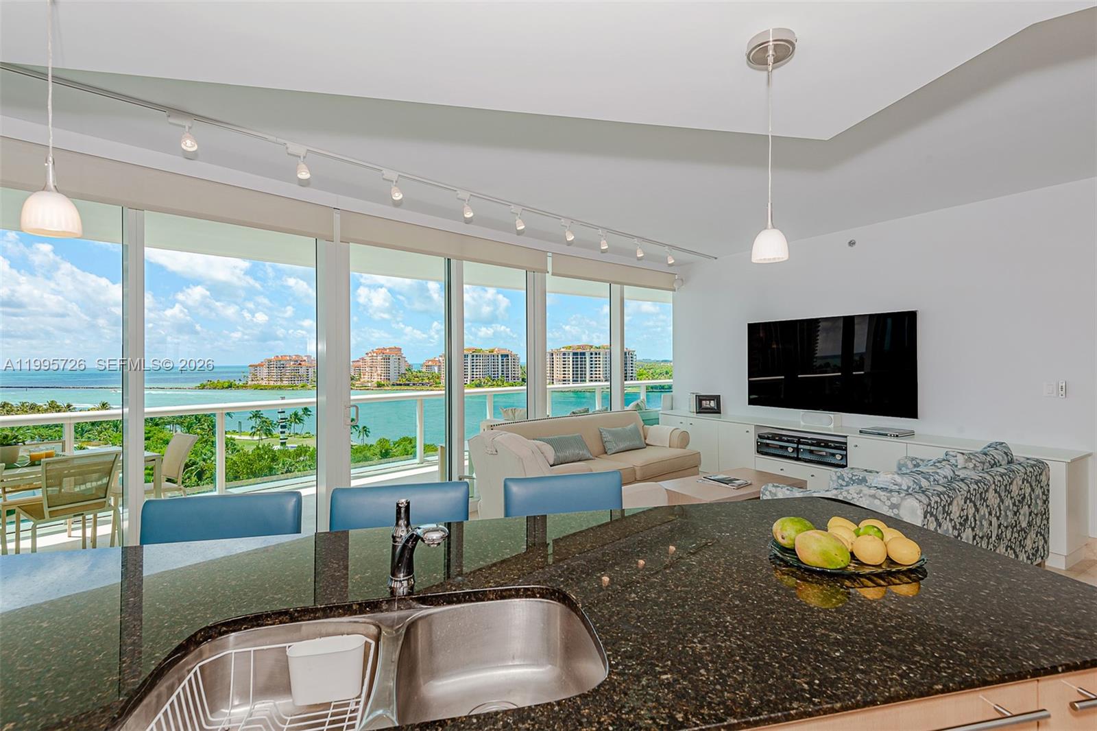 1000 S Pointe Drive #905, Miami Beach FL 33139
