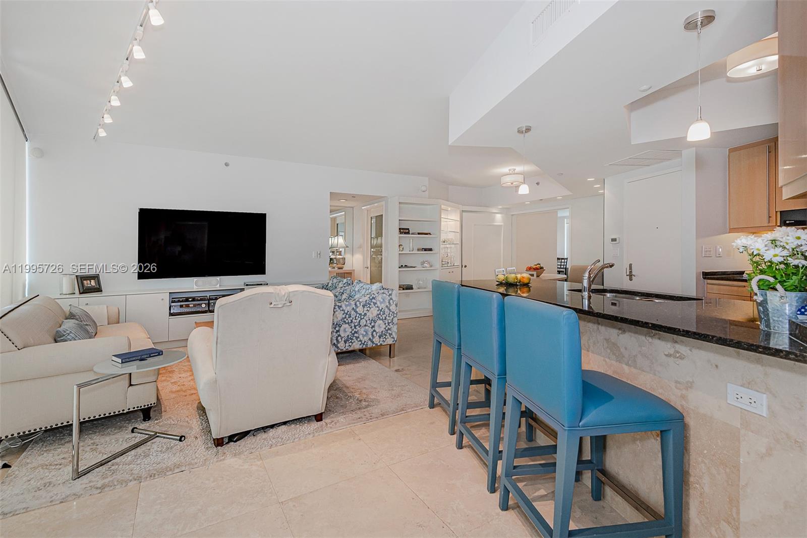 1000 S Pointe Drive #905, Miami Beach FL 33139