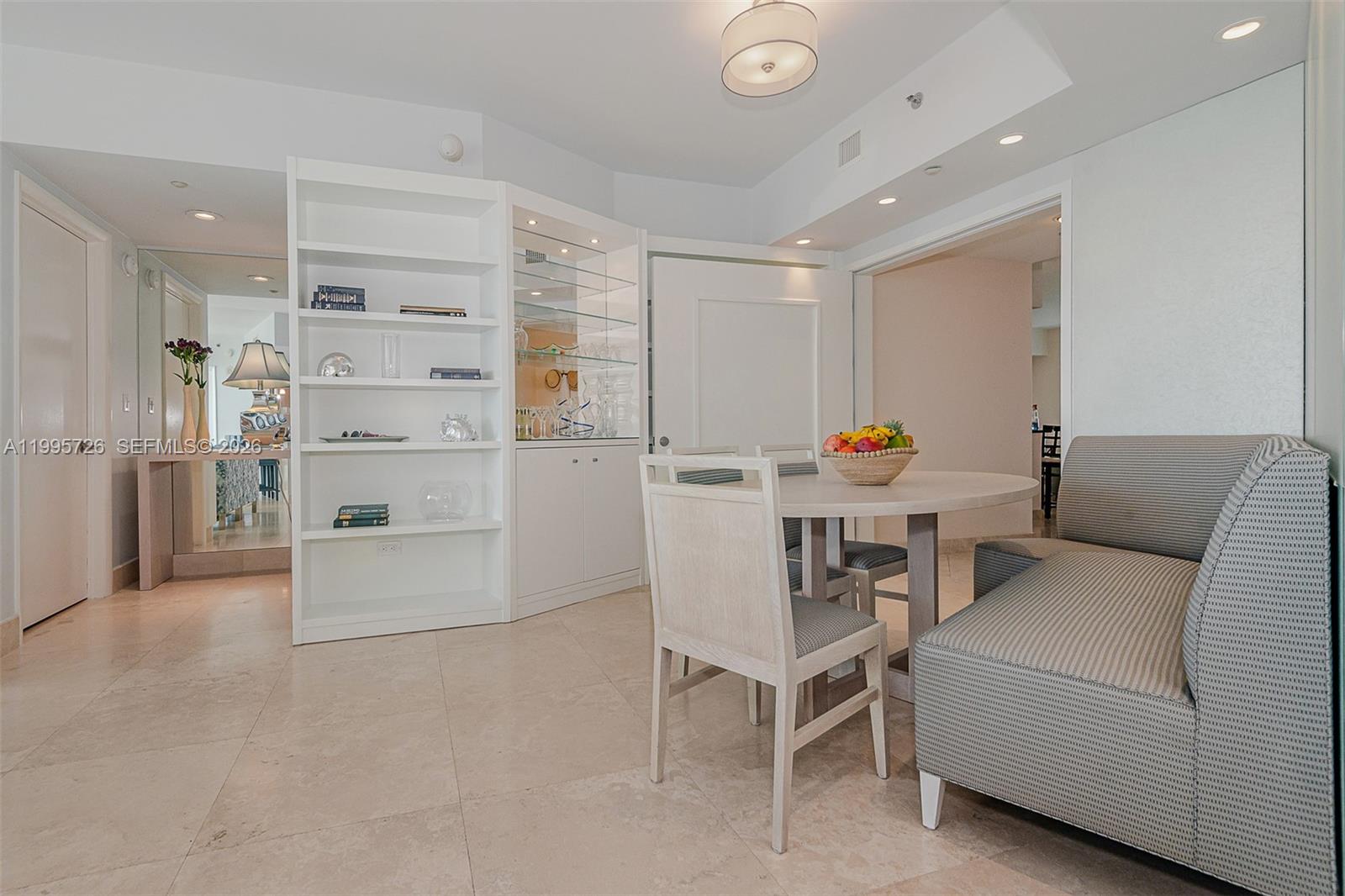 1000 S Pointe Drive #905, Miami Beach FL 33139