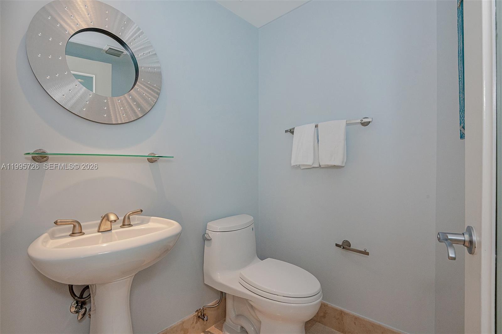 1000 S Pointe Drive #905, Miami Beach FL 33139