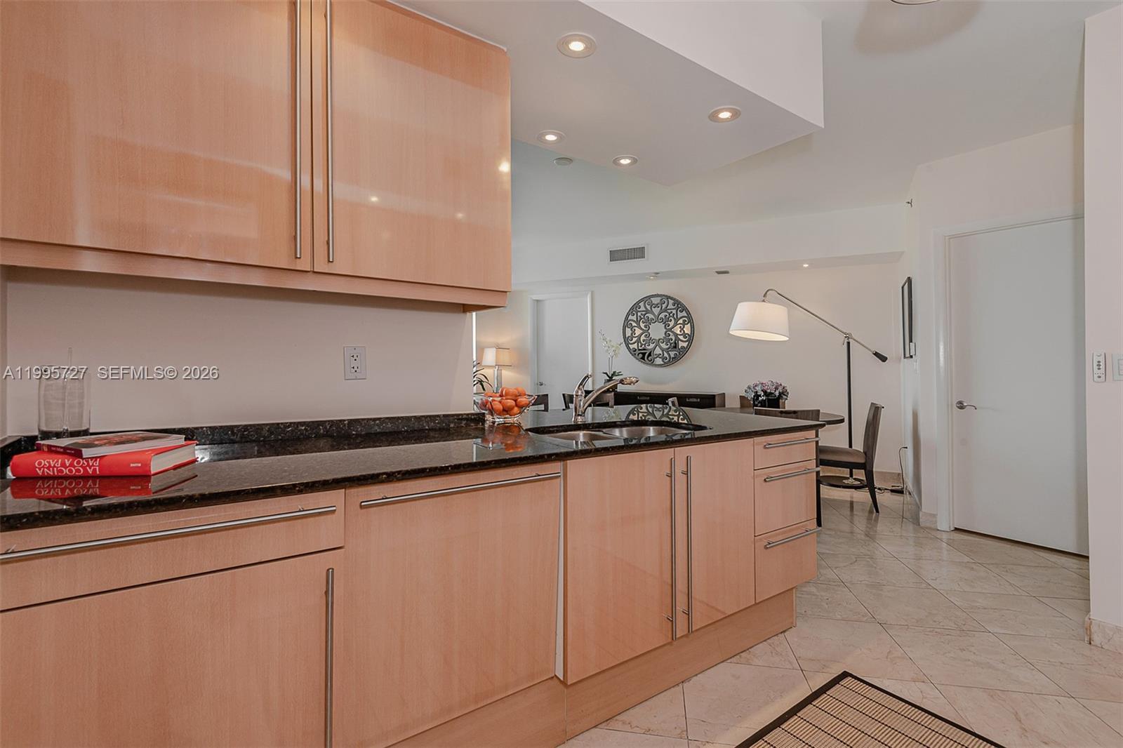 1000 S Pointe dr #906, Miami Beach FL 33139