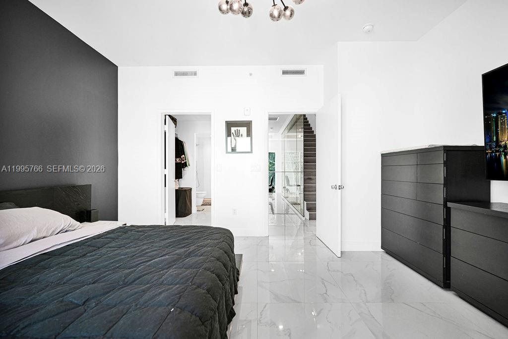 455 NE 39th St #205, Miami FL 33137