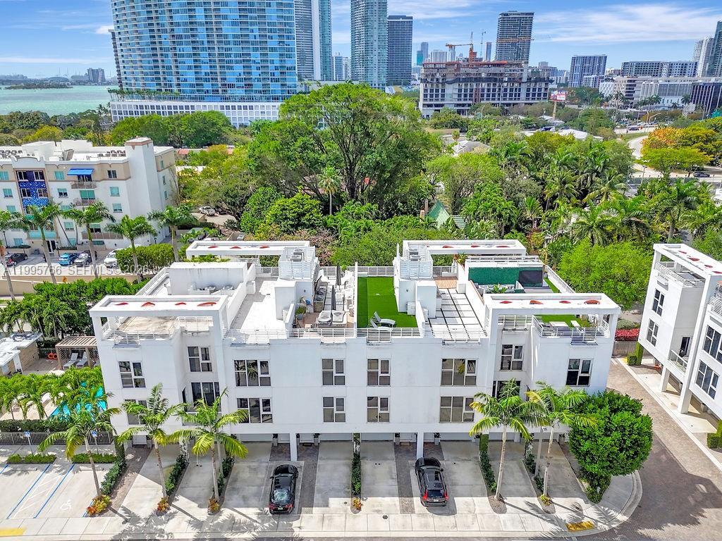 455 NE 39th St #205, Miami FL 33137