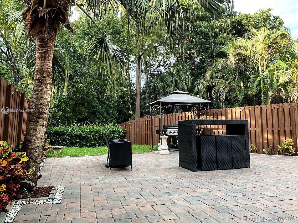 3657 Asperwood Cir, Coconut Creek FL 33073