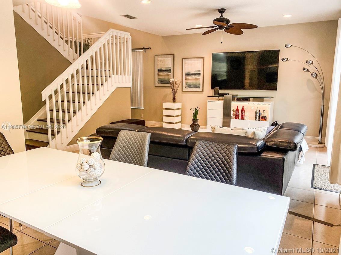 3657 Asperwood Cir, Coconut Creek FL 33073