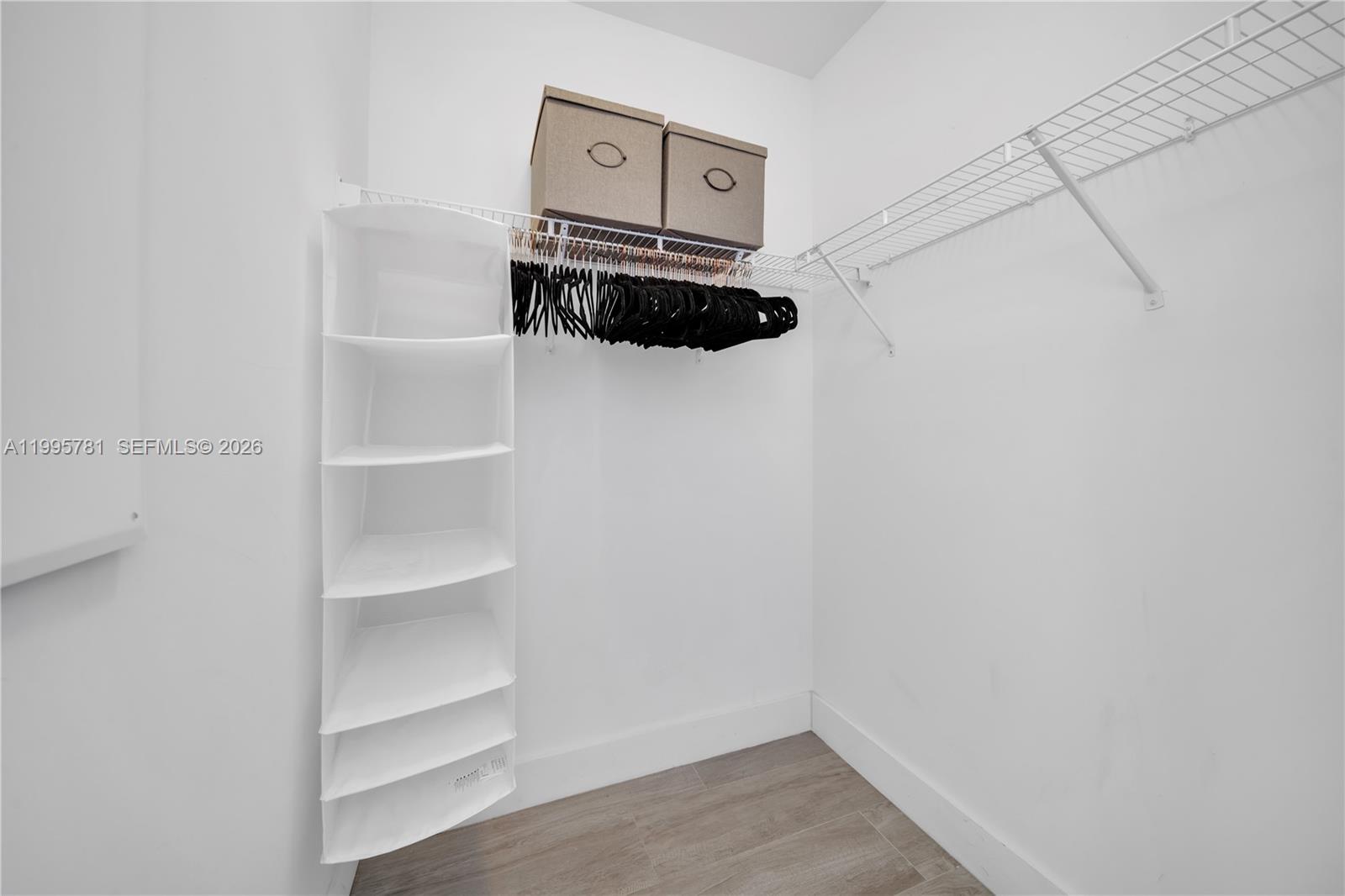 121 NE 34th St #L606, Miami FL 33137