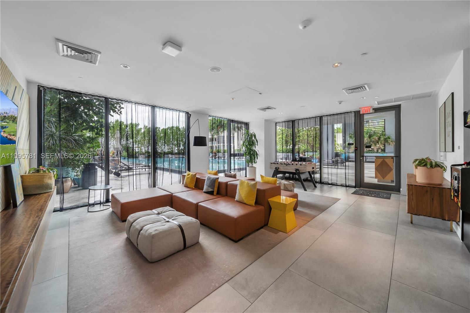 121 NE 34th St #L606, Miami FL 33137