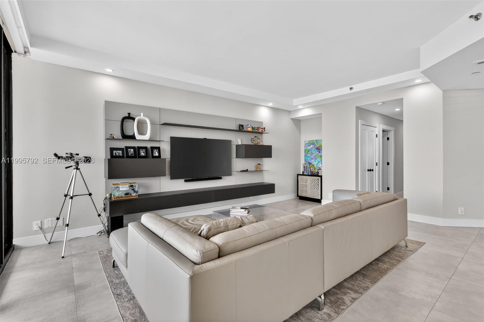 1000 ISLAND BL #3107, Aventura FL 33160