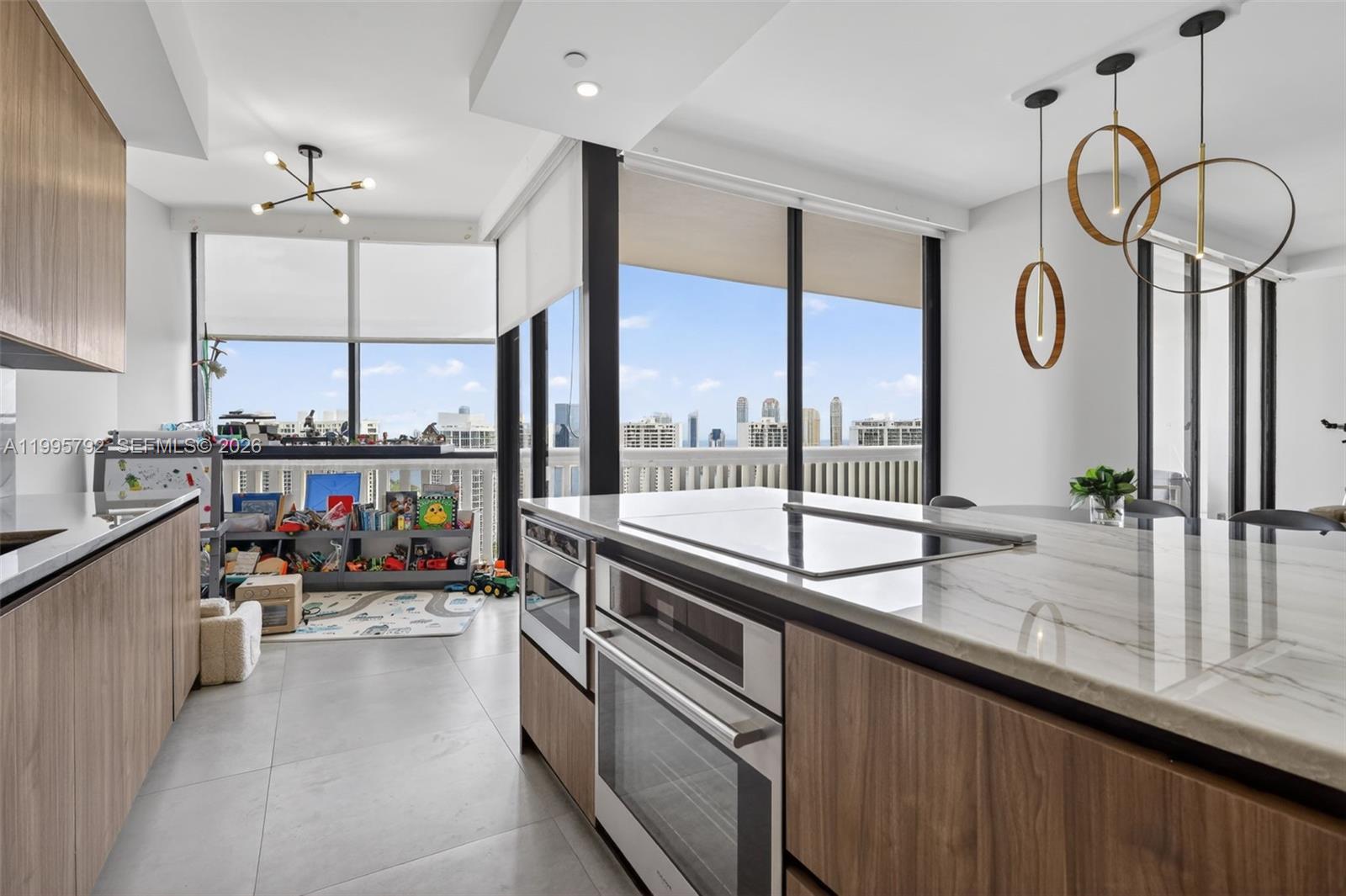 1000 ISLAND BL #3107, Aventura FL 33160