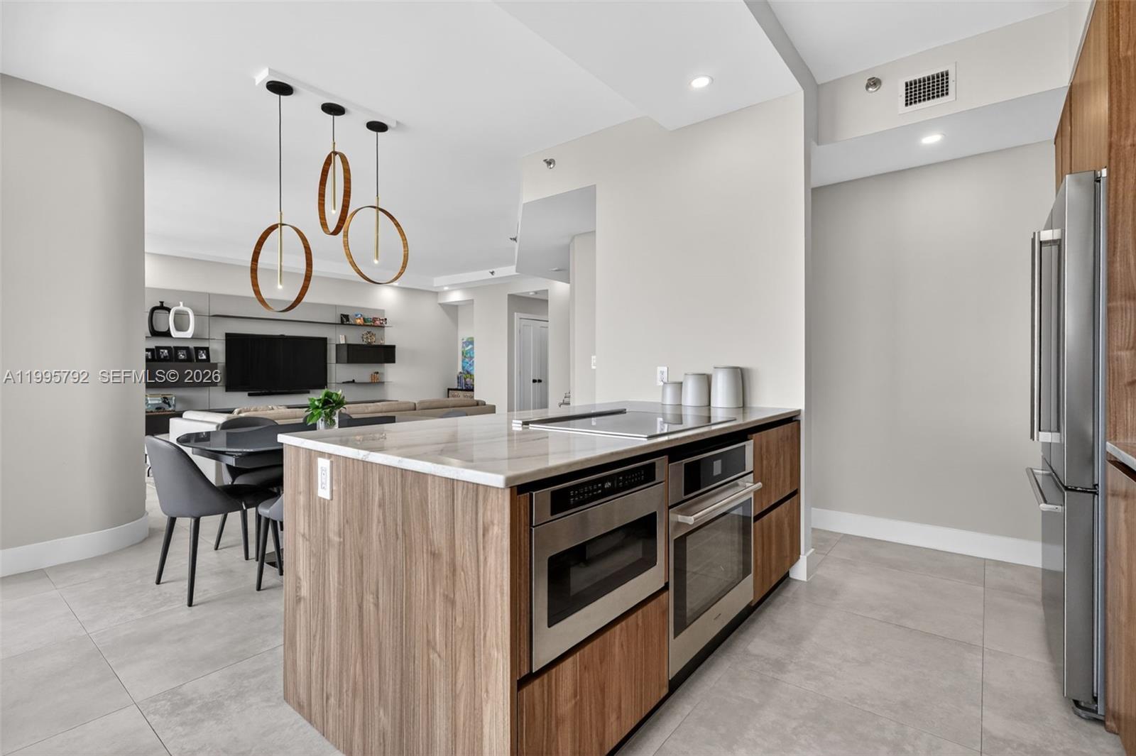 1000 ISLAND BL #3107, Aventura FL 33160