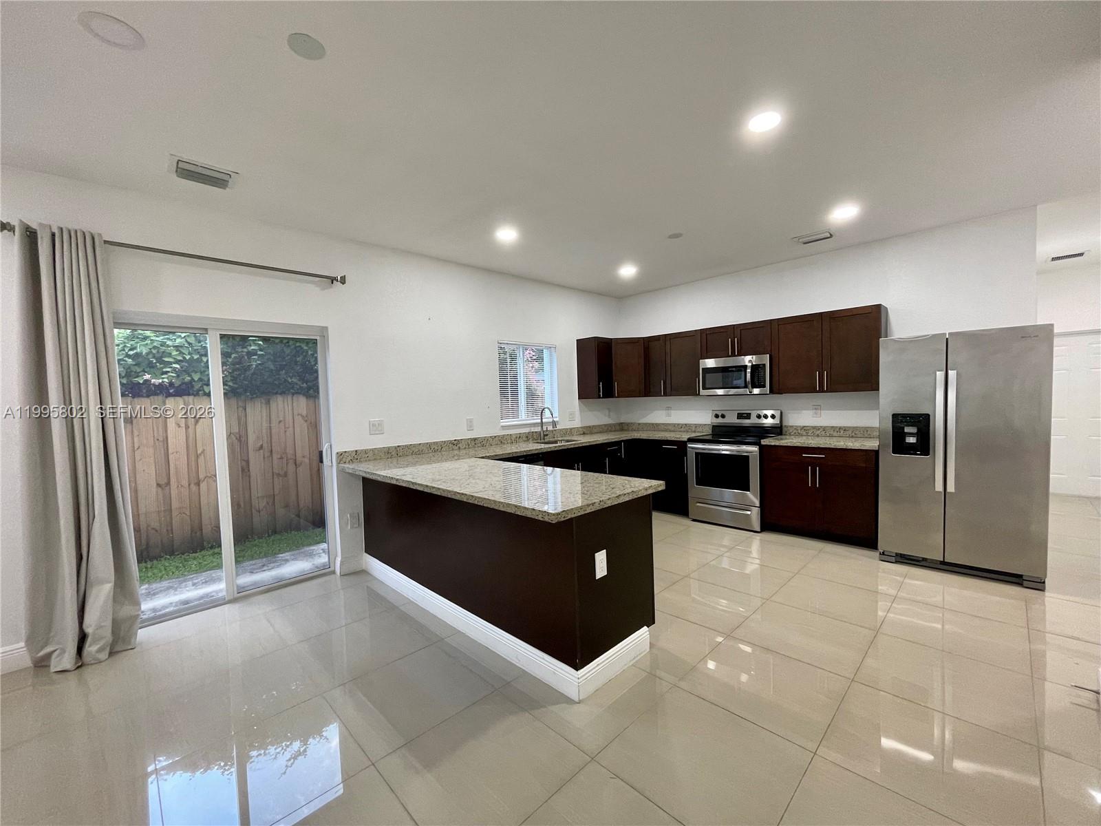 1531 NW 55th Ter #1533, Miami FL 33142
