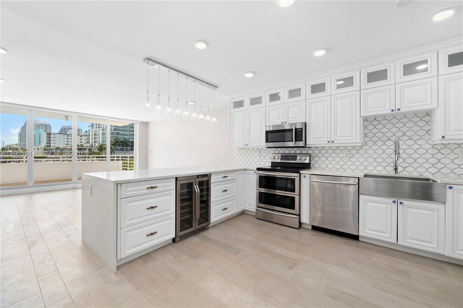 888 Intracoastal Dr #2B, Fort Lauderdale FL 33304