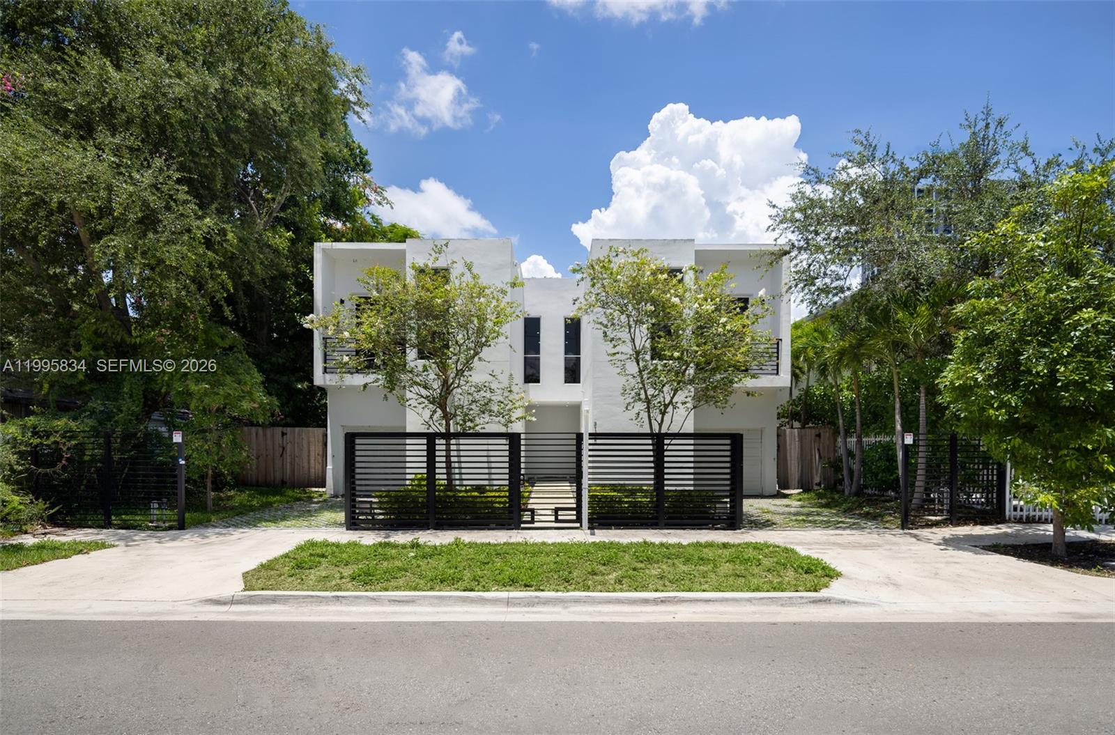 #<MlsListing:0x00007fda90911410>