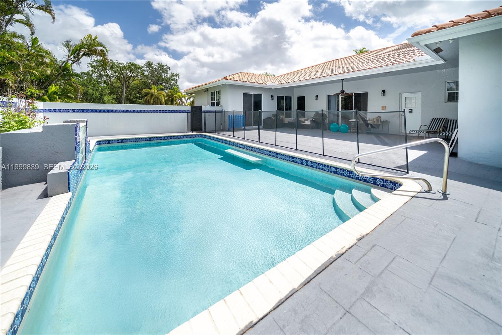 5303 SW 111th Ter, Davie FL 33328