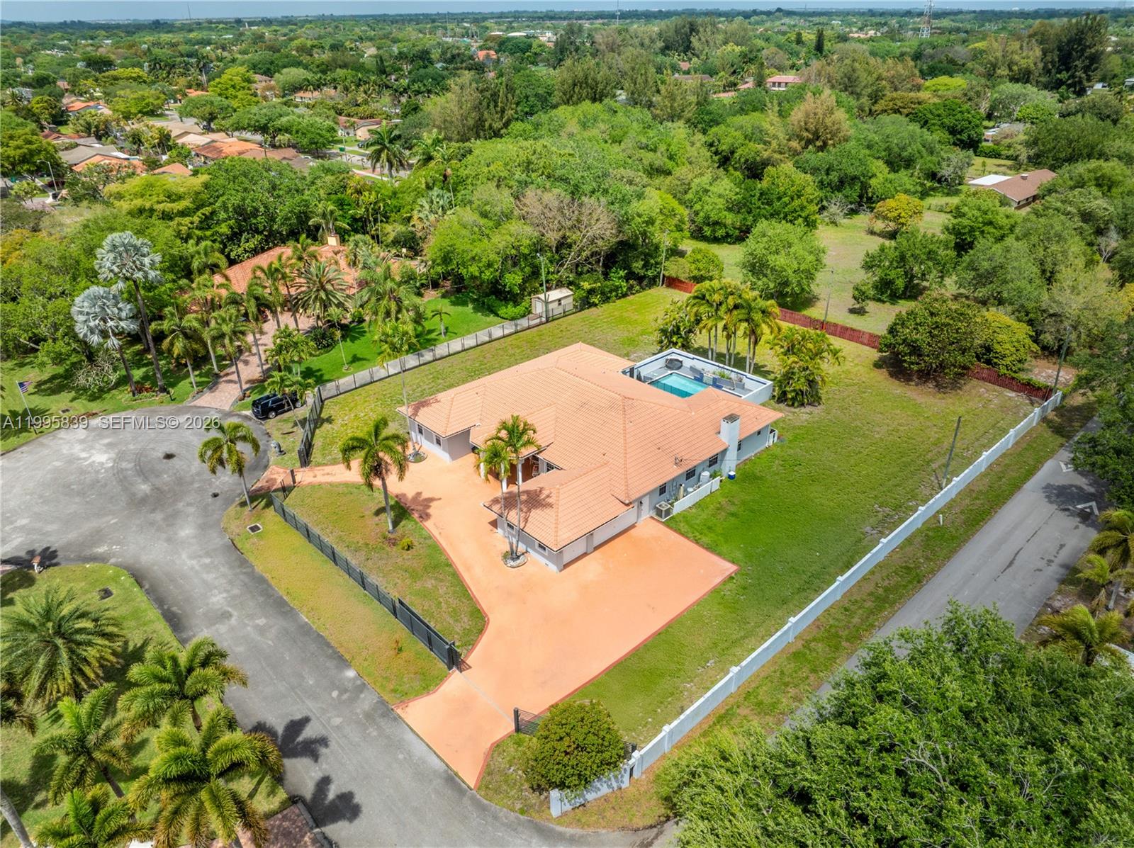 5303 SW 111th Ter, Davie FL 33328