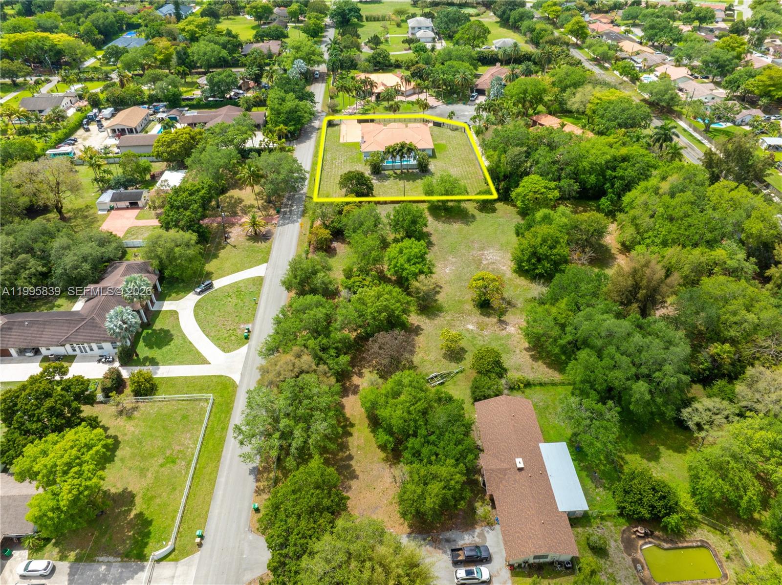 5303 SW 111th Ter, Davie FL 33328