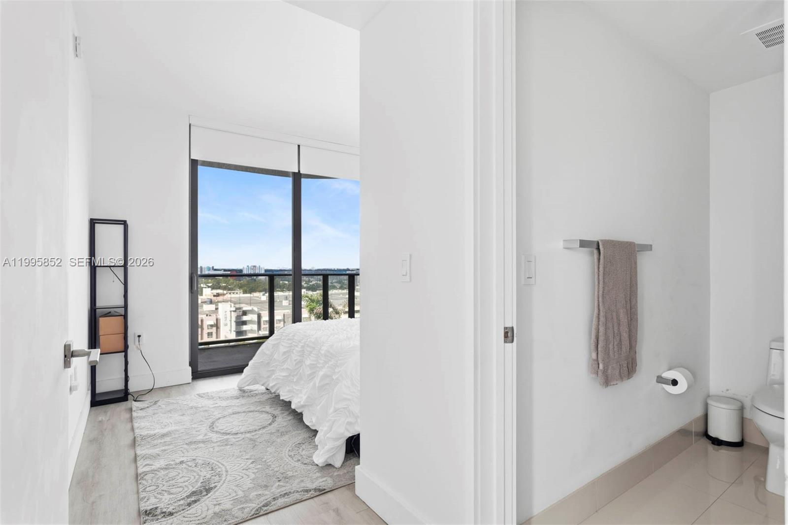 121 NE 34th St #1001, Miami FL 33137