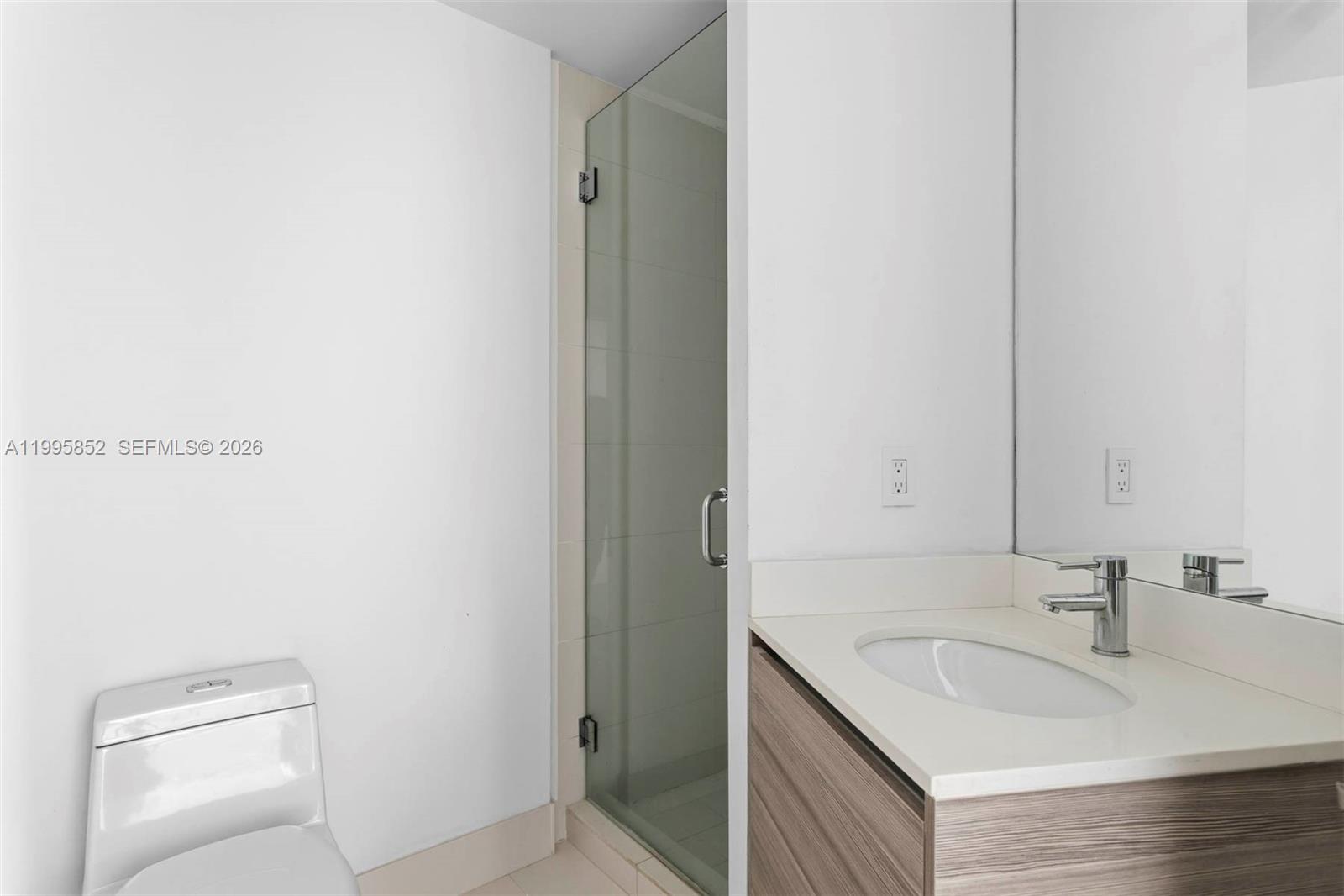 121 NE 34th St #1001, Miami FL 33137