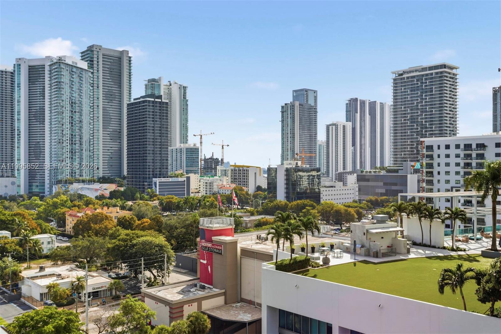 121 NE 34th St #1001, Miami FL 33137