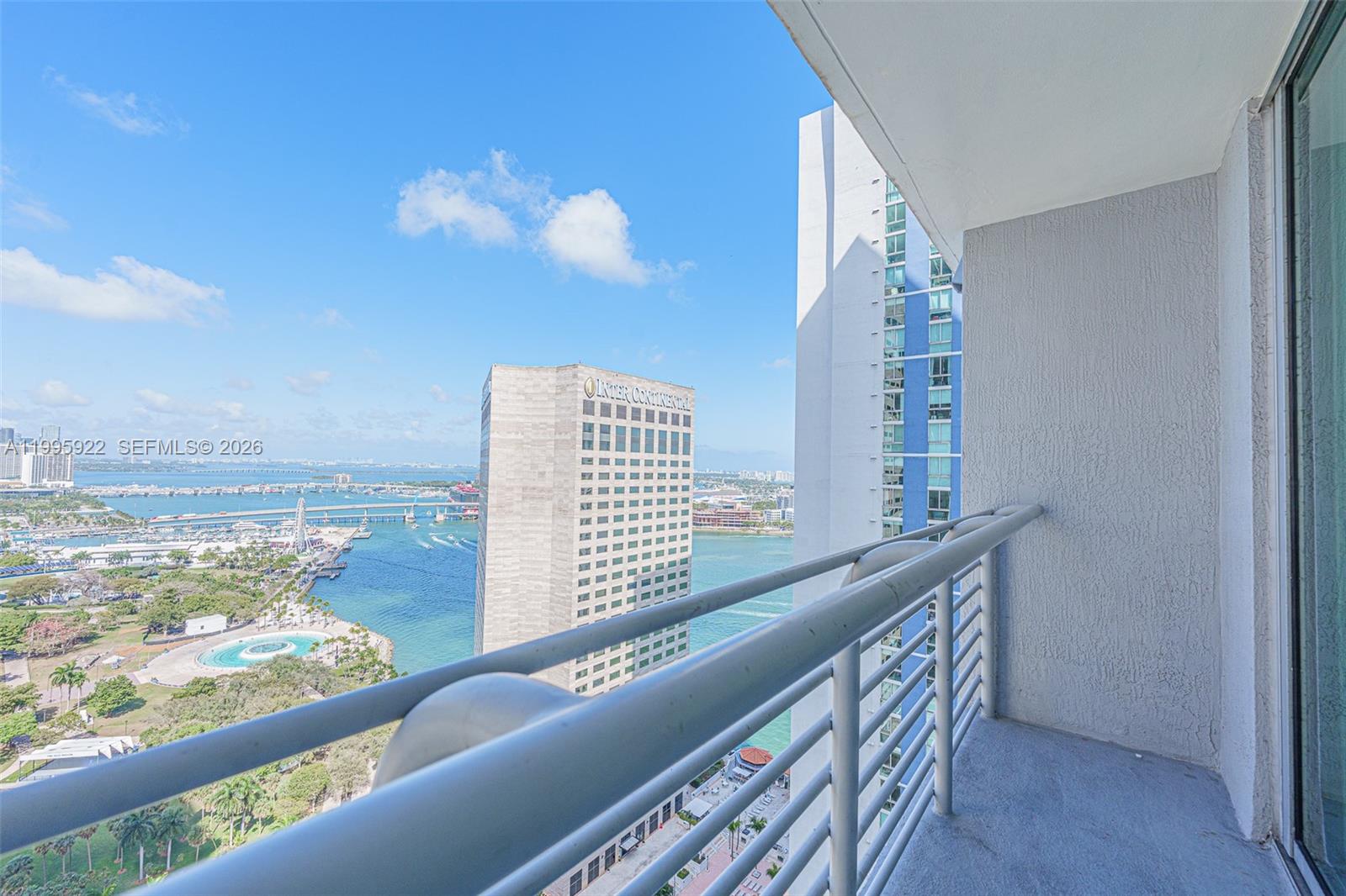 325 S Biscayne Blvd #3320, Miami FL 33131