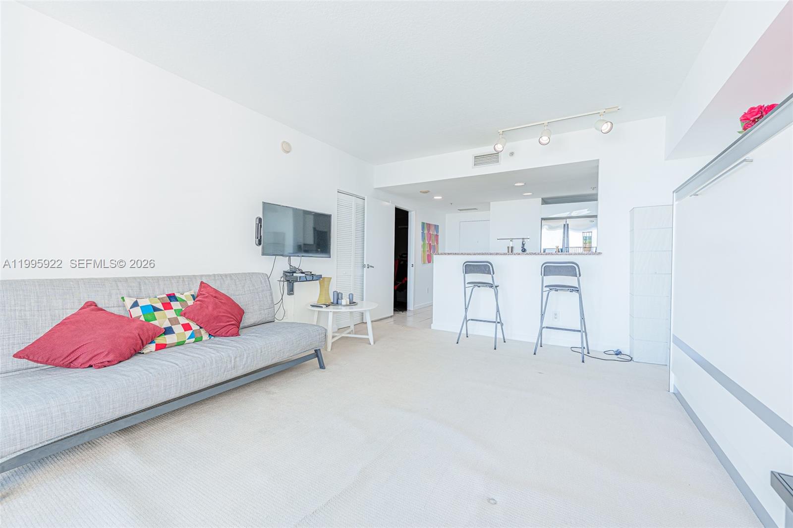 325 S Biscayne Blvd #3320, Miami FL 33131