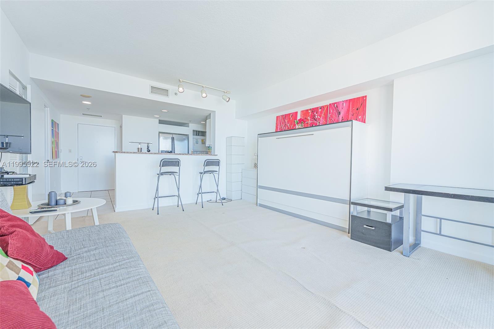 325 S Biscayne Blvd #3320, Miami FL 33131