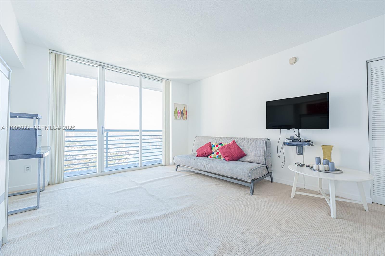 325 S Biscayne Blvd #3320, Miami FL 33131