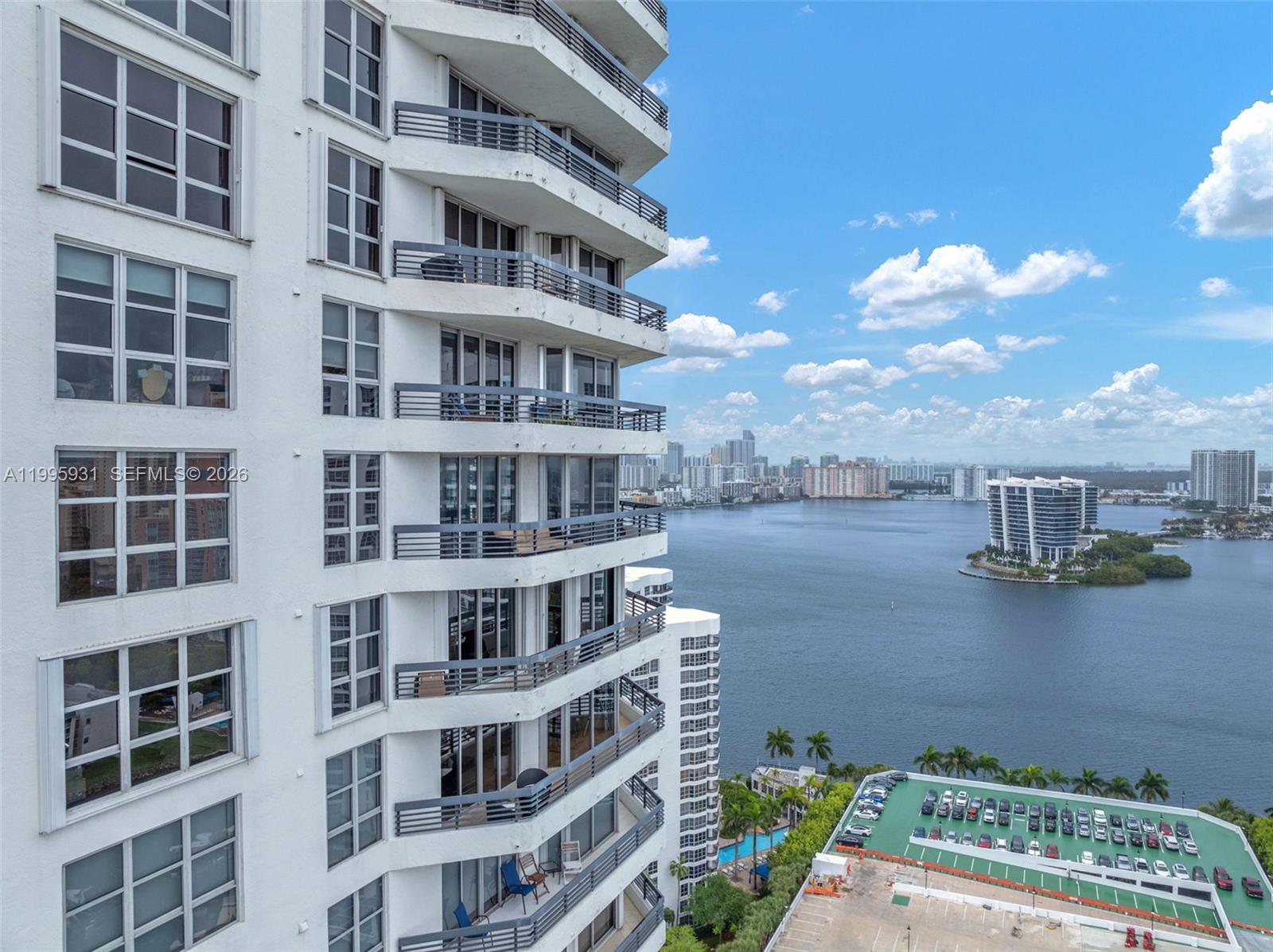 3500 Mystic Pointe Dr #3001, Aventura FL 33180