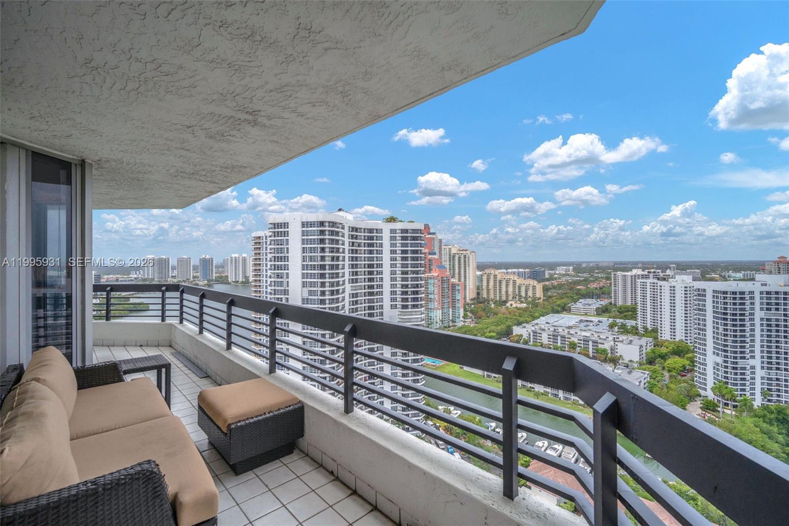 3500 Mystic Pointe Dr #3001, Aventura FL 33180