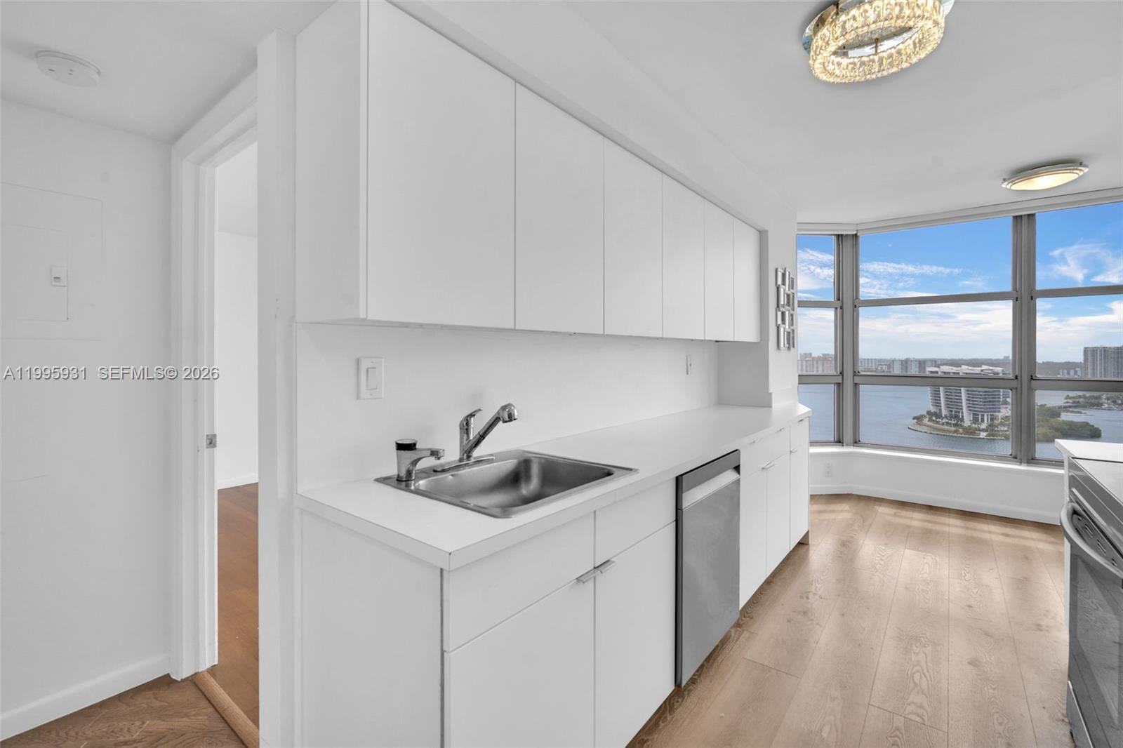 3500 Mystic Pointe Dr #3001, Aventura FL 33180