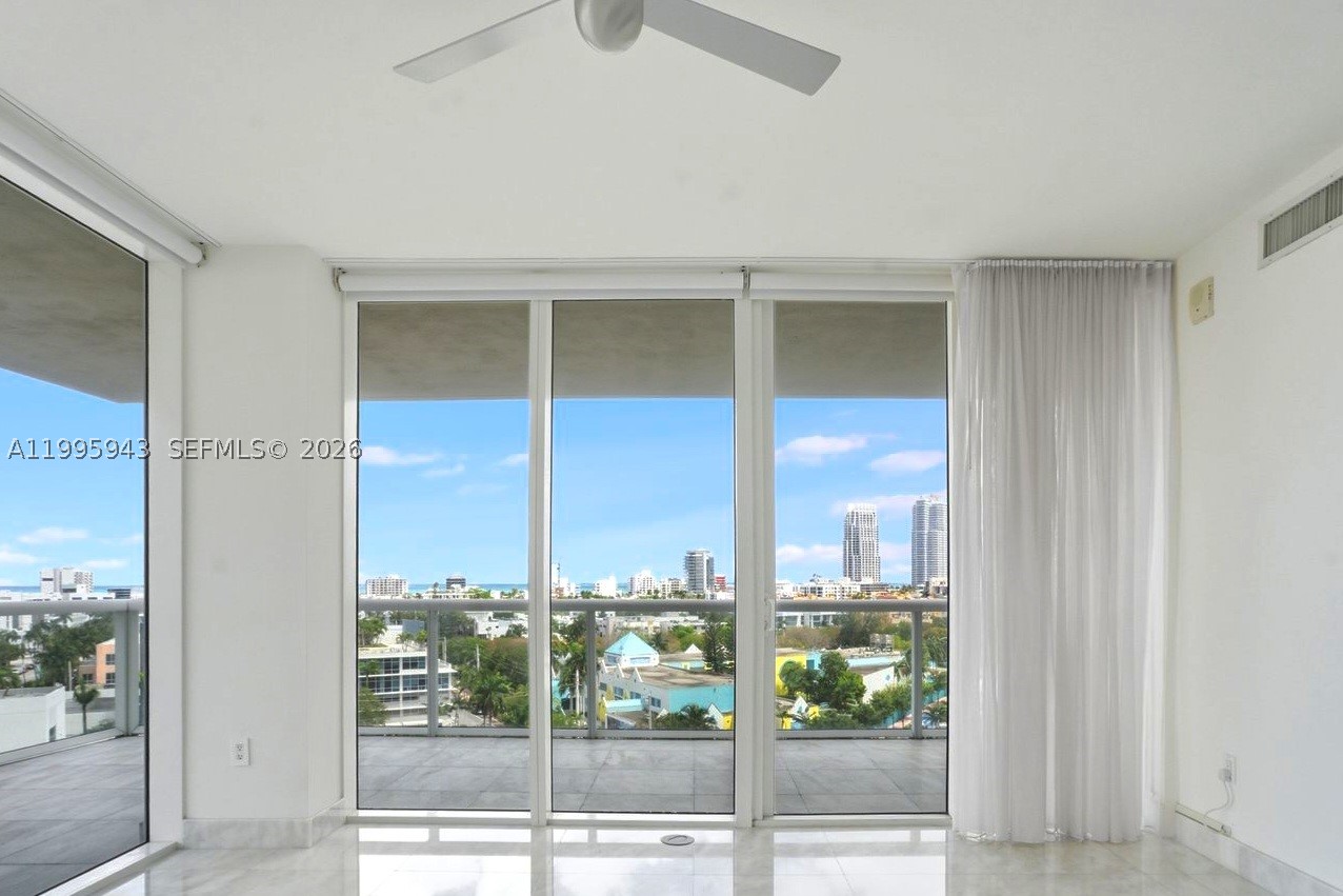 450 Alton Rd #910, Miami Beach FL 33139