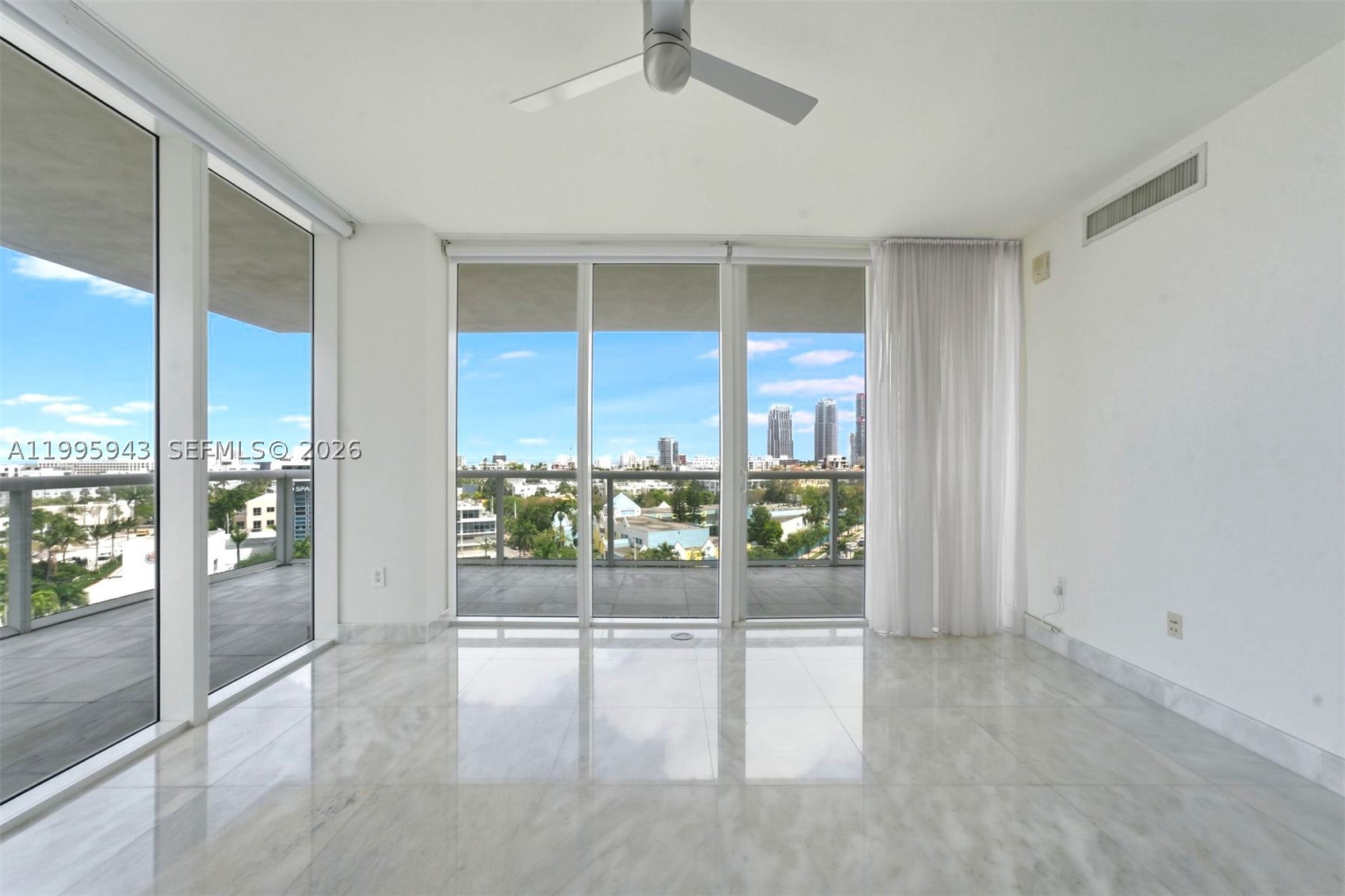 450 Alton Rd #910, Miami Beach FL 33139