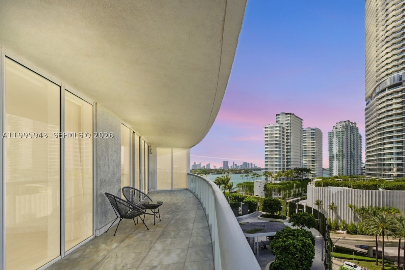 450 Alton Rd #910, Miami Beach FL 33139