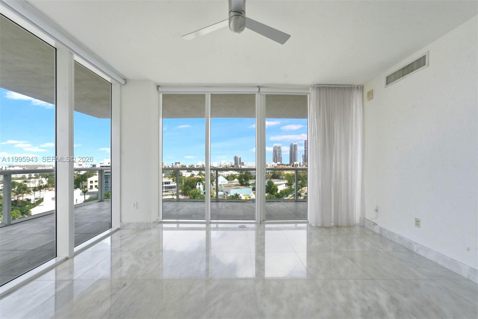 450 Alton Rd #910, Miami Beach FL 33139
