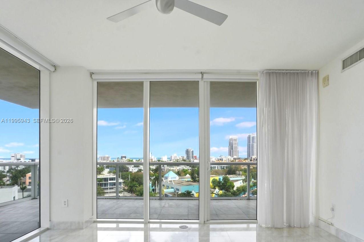 450 Alton Rd #910, Miami Beach FL 33139