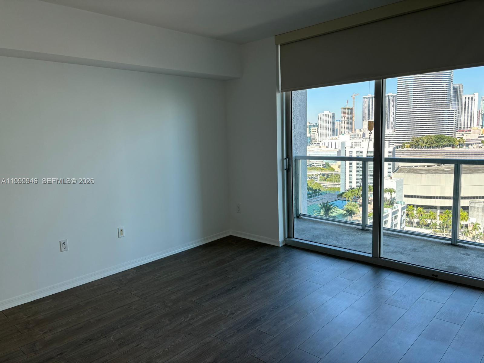 55 SE 6th St #2005, Miami FL 33131