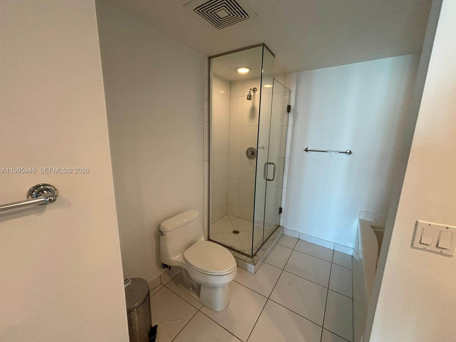 55 SE 6th St #2005, Miami FL 33131