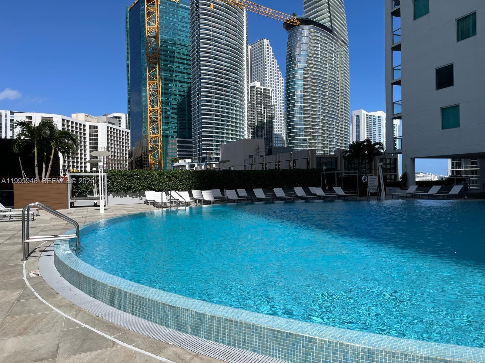 55 SE 6th St #2005, Miami FL 33131