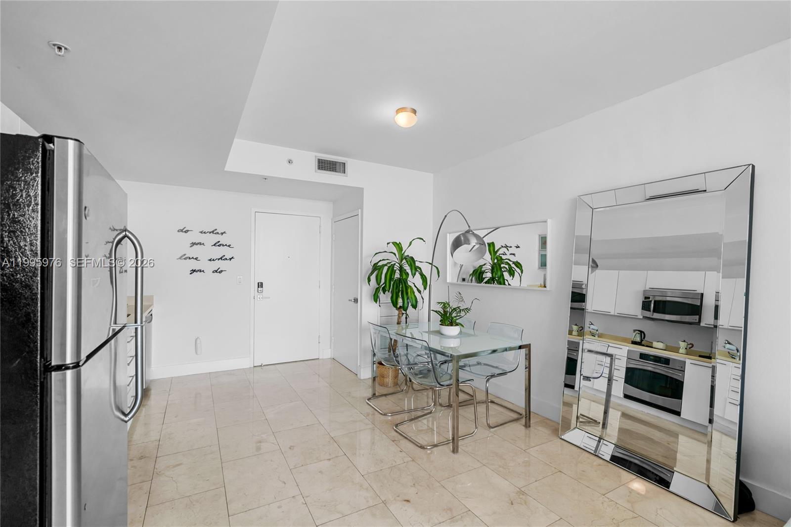 90 SW 3rd St #1209, Miami FL 33130